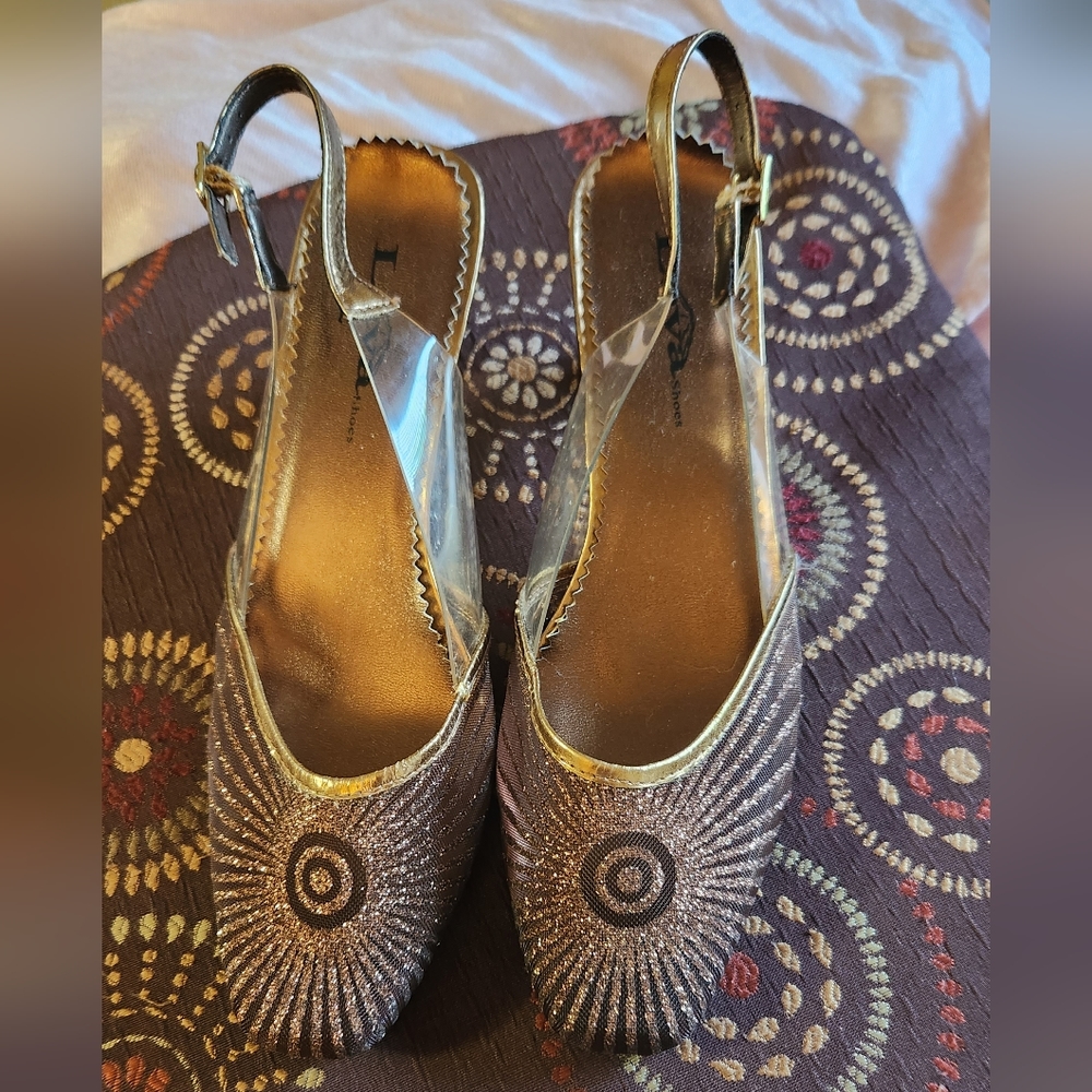 Lava Shoes - gold and black slingbacks